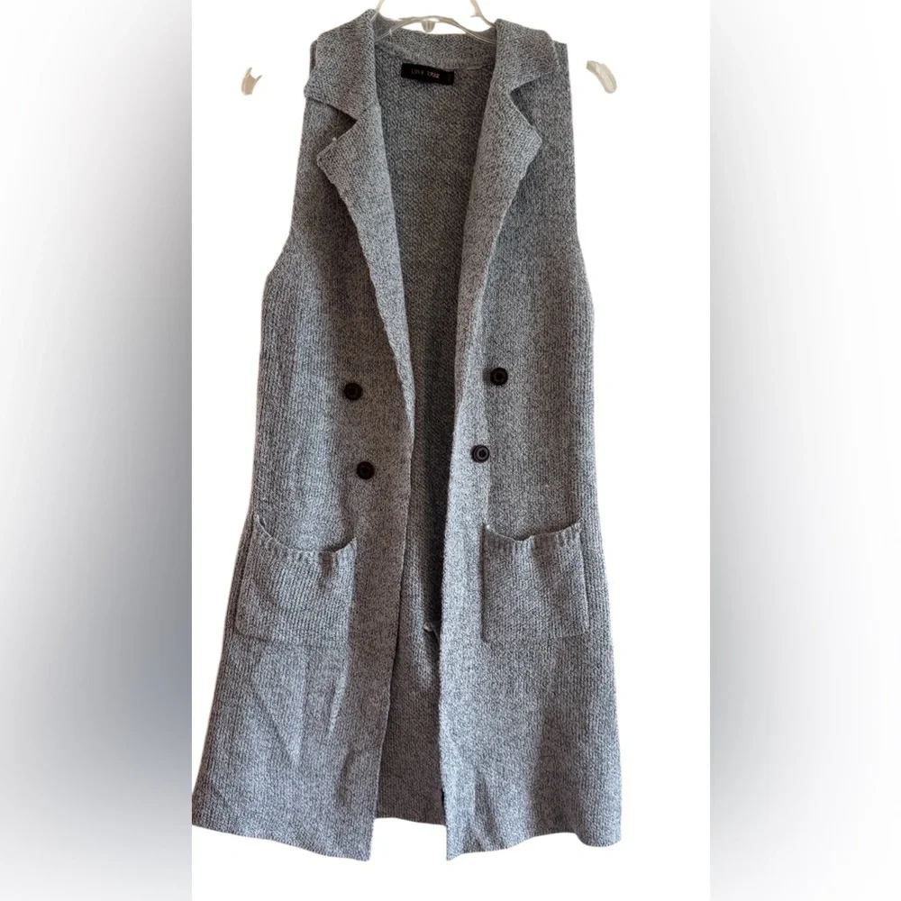 Love Tree Gray Sleeveless Sweater Vest - Picture 2 of 8